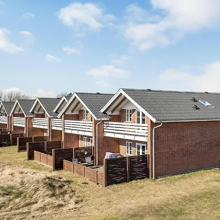 Dom wakacyjny 3 Bedroom Lovely In Romo