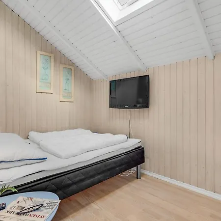 Dom wakacyjny 3 Bedroom Lovely In Romo *