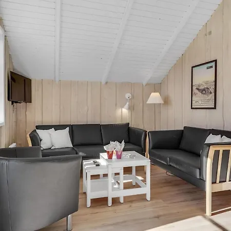 3 Bedroom Lovely In Romo