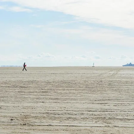 Dom wakacyjny 3 Bedroom Lovely In Romo